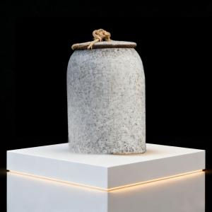Pet Ashes Urn – Elegant Memorial Urn for Pets